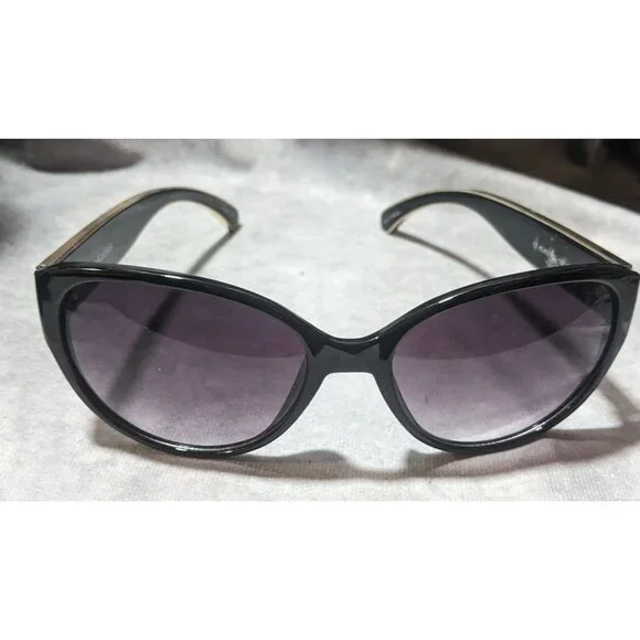 Kay by Kay Unger Black And Gold Sunglasses Kay by Kay Unger Black And Gold Sunglasses | eBay main image 4